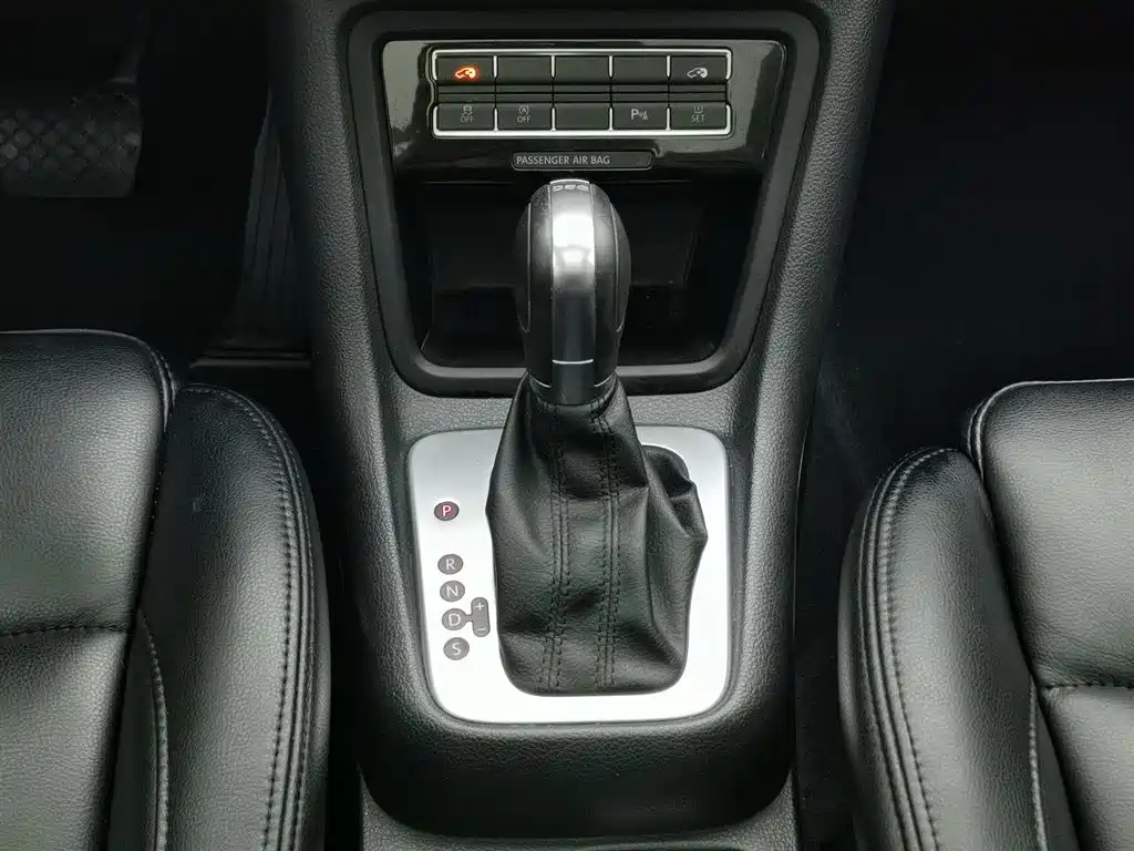Volkswagen Sharan 2017 — фото 13