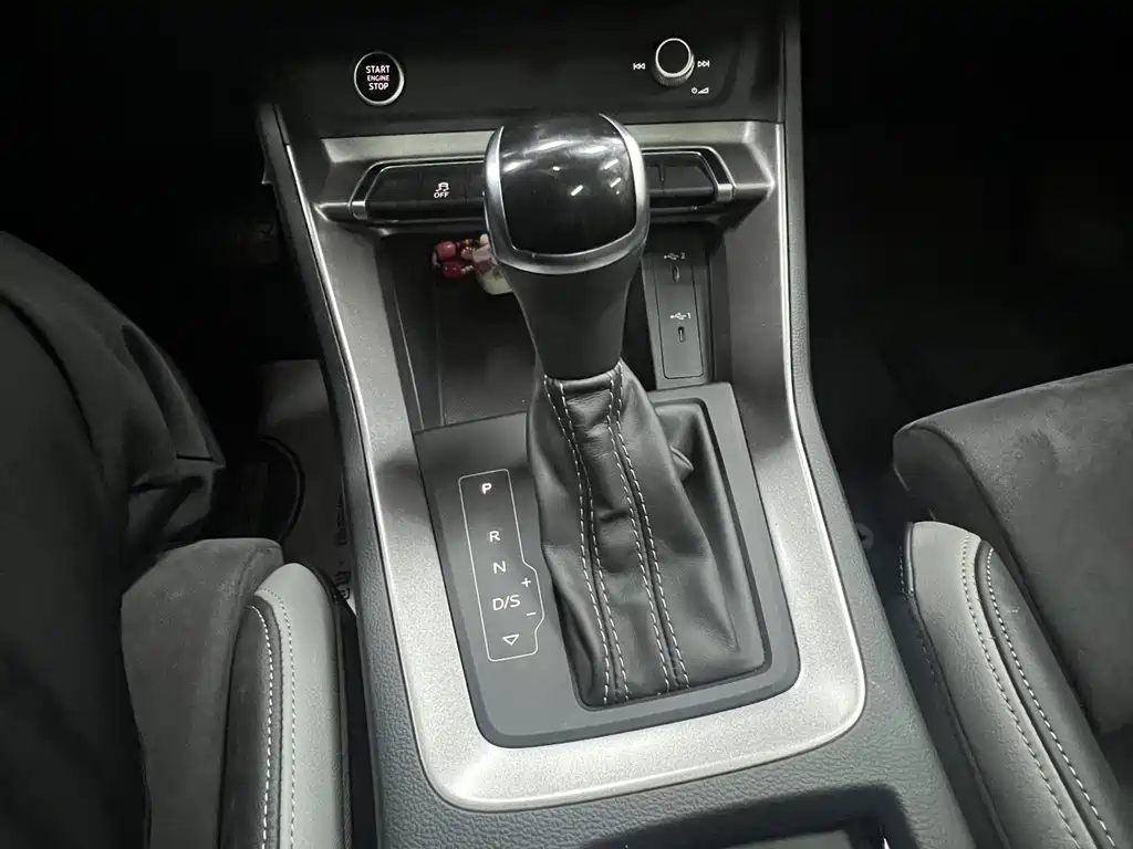 Audi Q3 2022 — фото 17