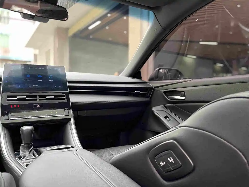 Toyota Avalon 2023 — фото 12