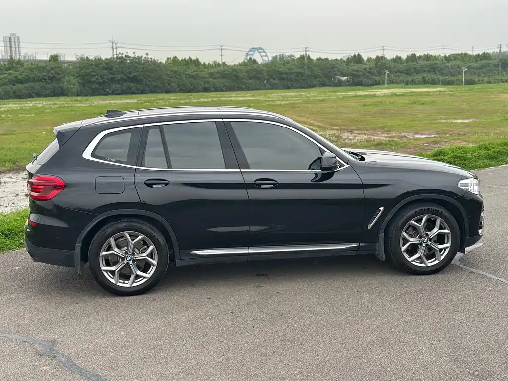 BMW X3 2021 — фото 17