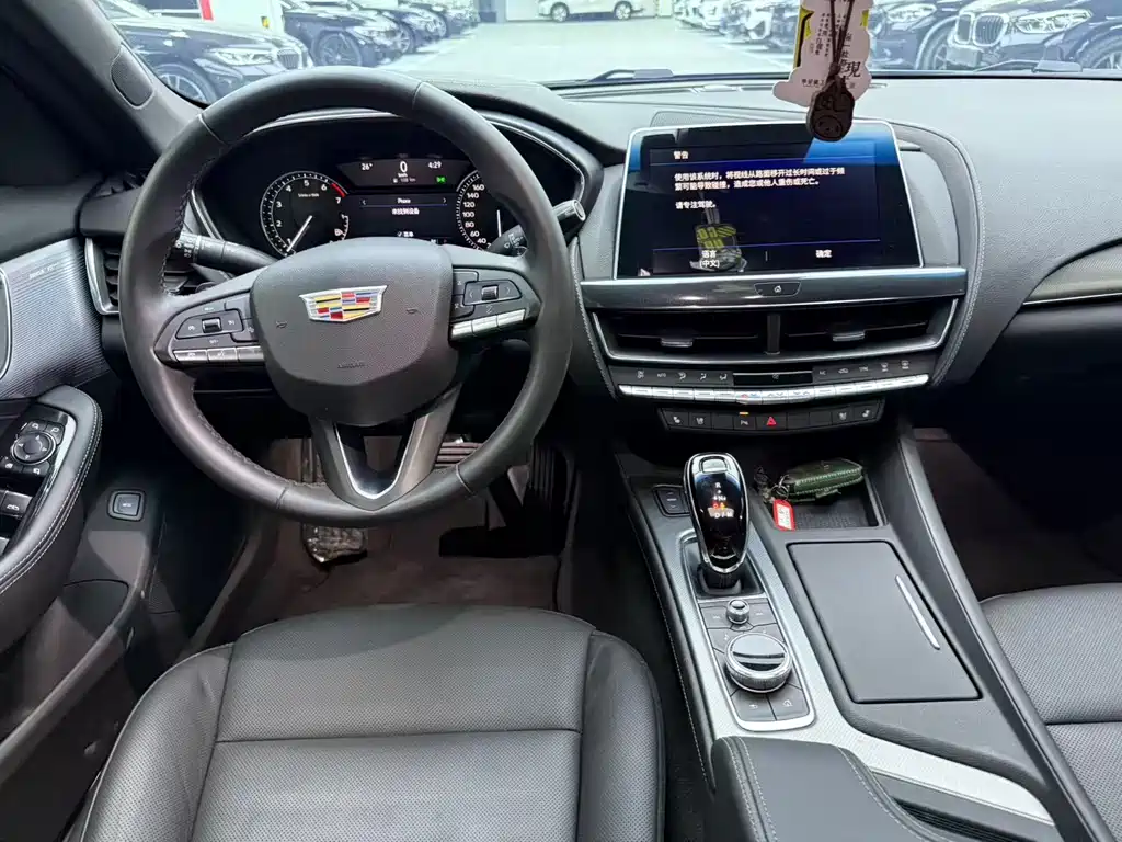 Cadillac CT5 2021 — фото 13