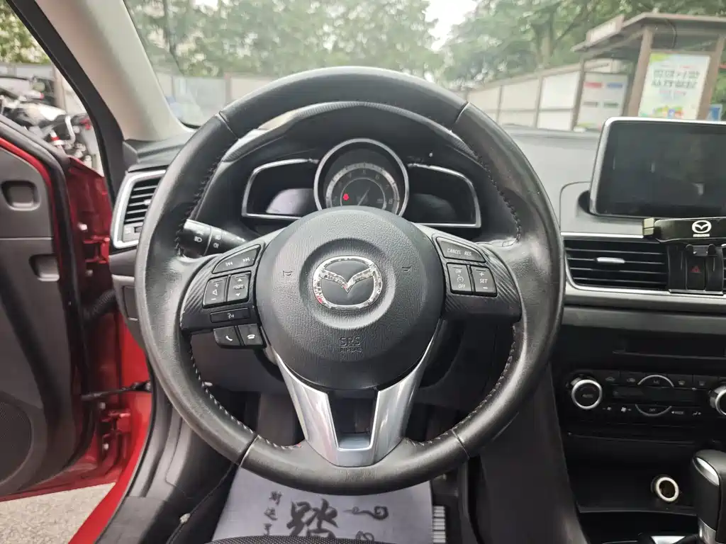 Mazda 3 Axela 2015 — фото 11