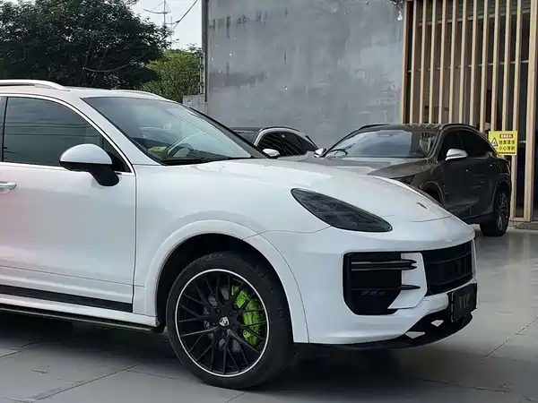 Porsche Cayenne 2011