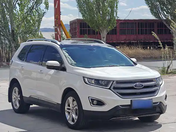 Ford Edge 2015