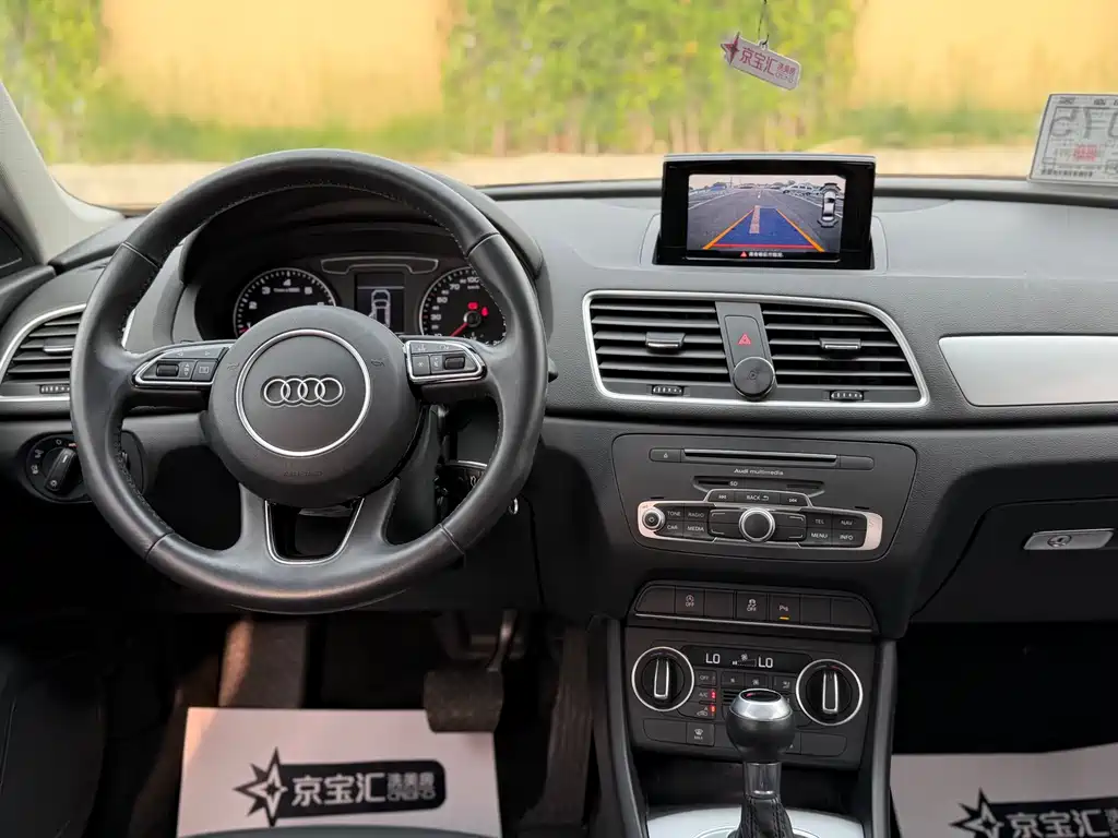 Audi Q3 2018 — фото 15