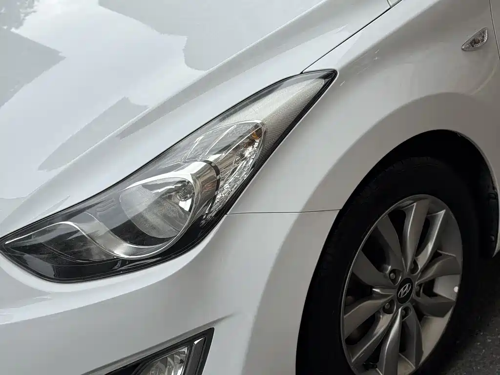 Hyundai Elantra Langdong 2015 — фото 4