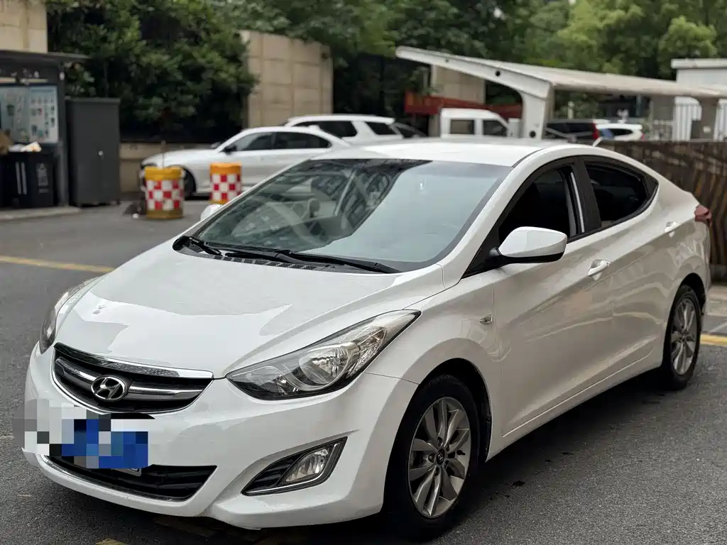 Hyundai Elantra Langdong 2015 — фото 1
