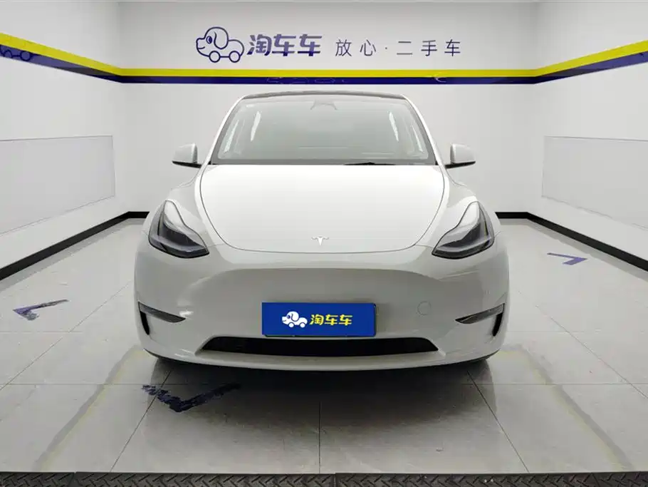 Tesla Model Y 2023 — фото 2