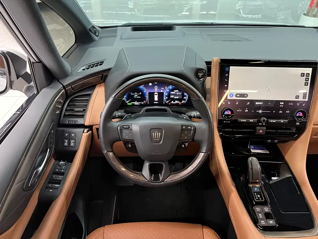 Toyota Vellfire 2024 — фото 19