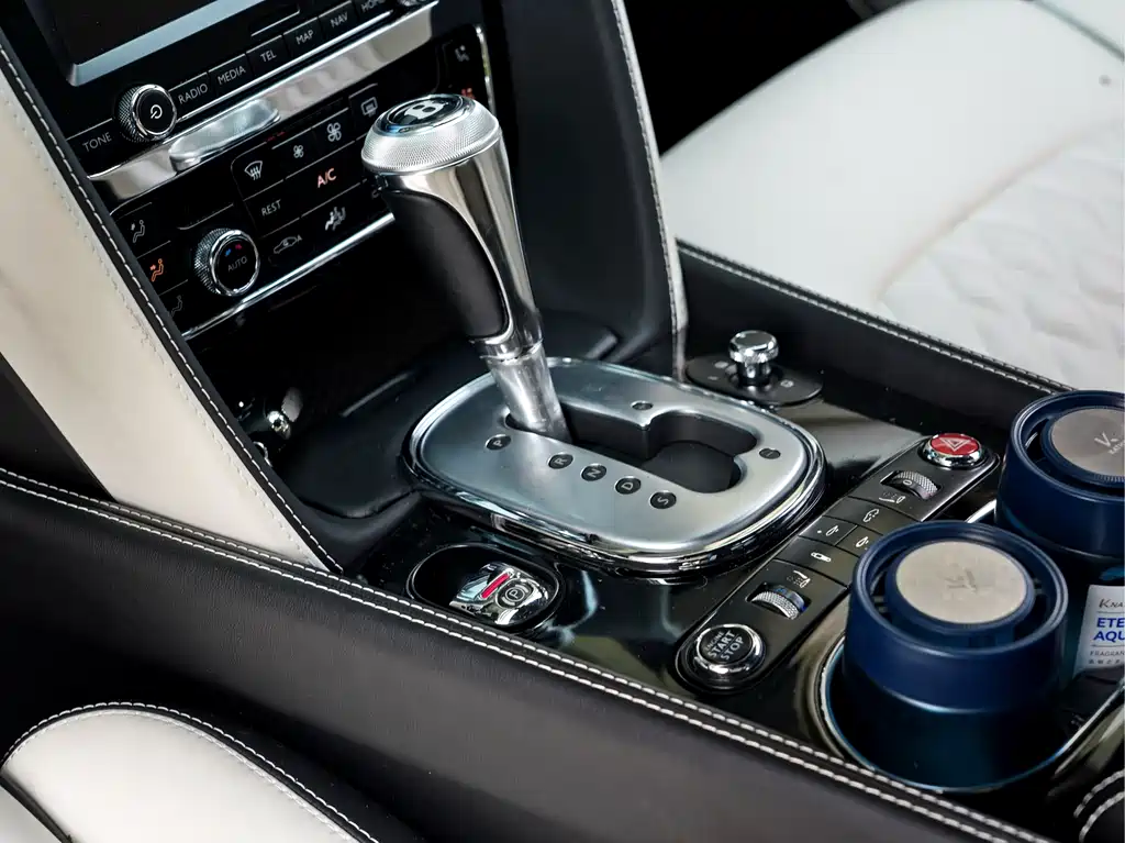 Bentley Continental 2013 — фото 15