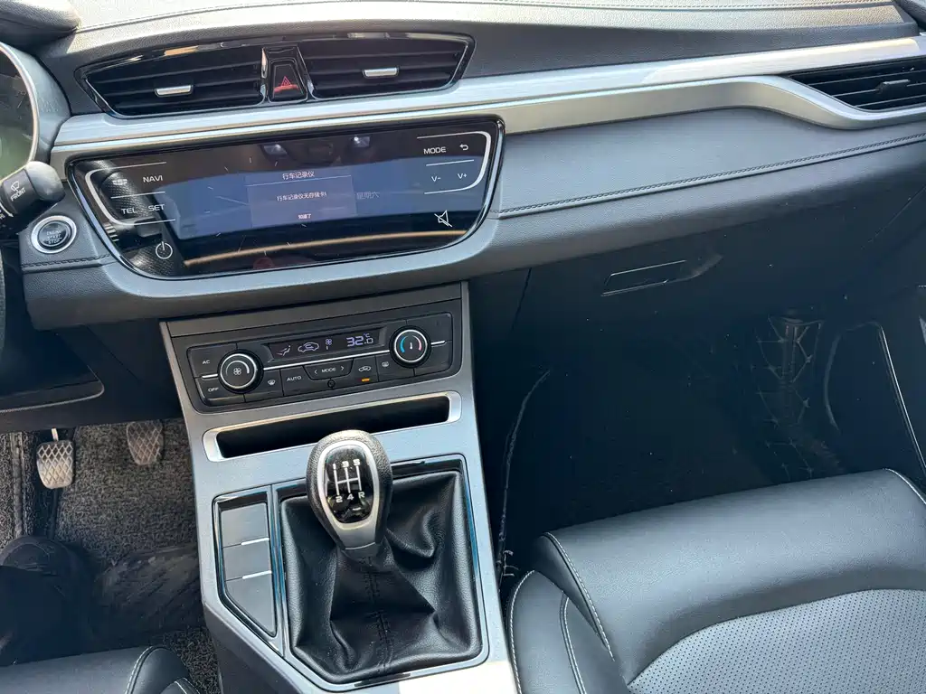 Geely Emgrand 2019 — фото 15