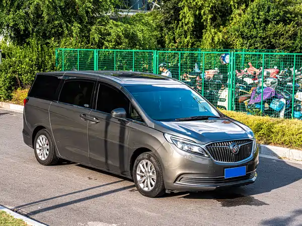 Buick GL8 2017