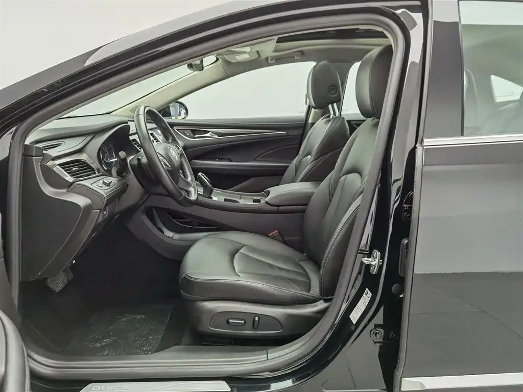 Buick LaCrosse 2022 — фото 10