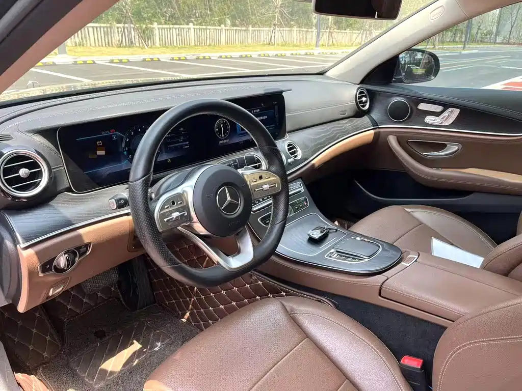 Mercedes-Benz E-Class 2019 — фото 4