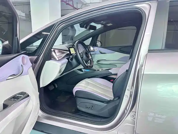 BYD Dolphin 2023
