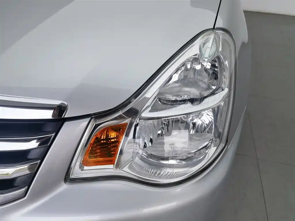 Nissan Sylphy 2015 — фото 7