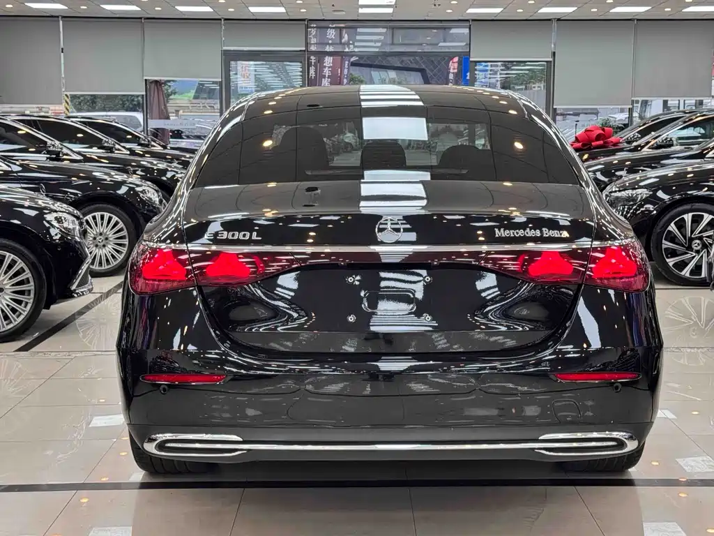 Mercedes-Benz E-Class 2024