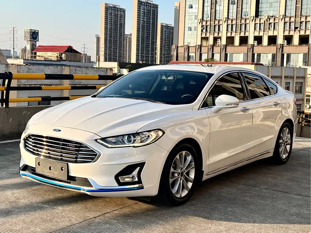 Ford Mondeo 2021 — фото 1