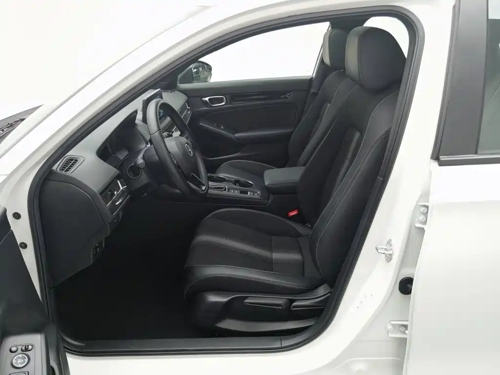 Honda Civic 2024 — фото 10