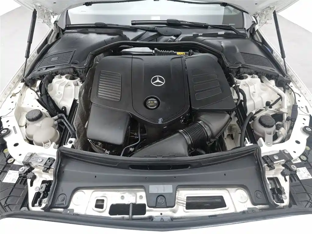 Mercedes-Benz C-Class 2023 — фото 6