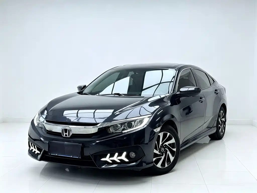 Honda Civic 2018 — фото 1