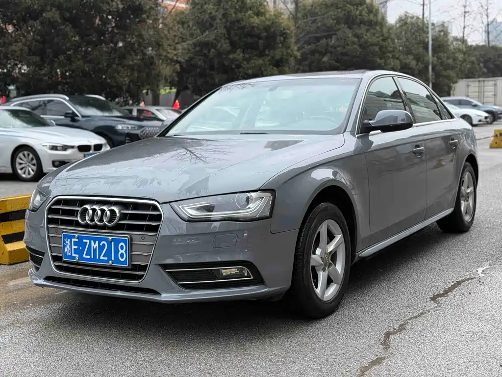 Audi A4L 2014 — фото 1