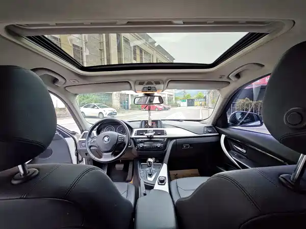 BMW 3 Series 2015