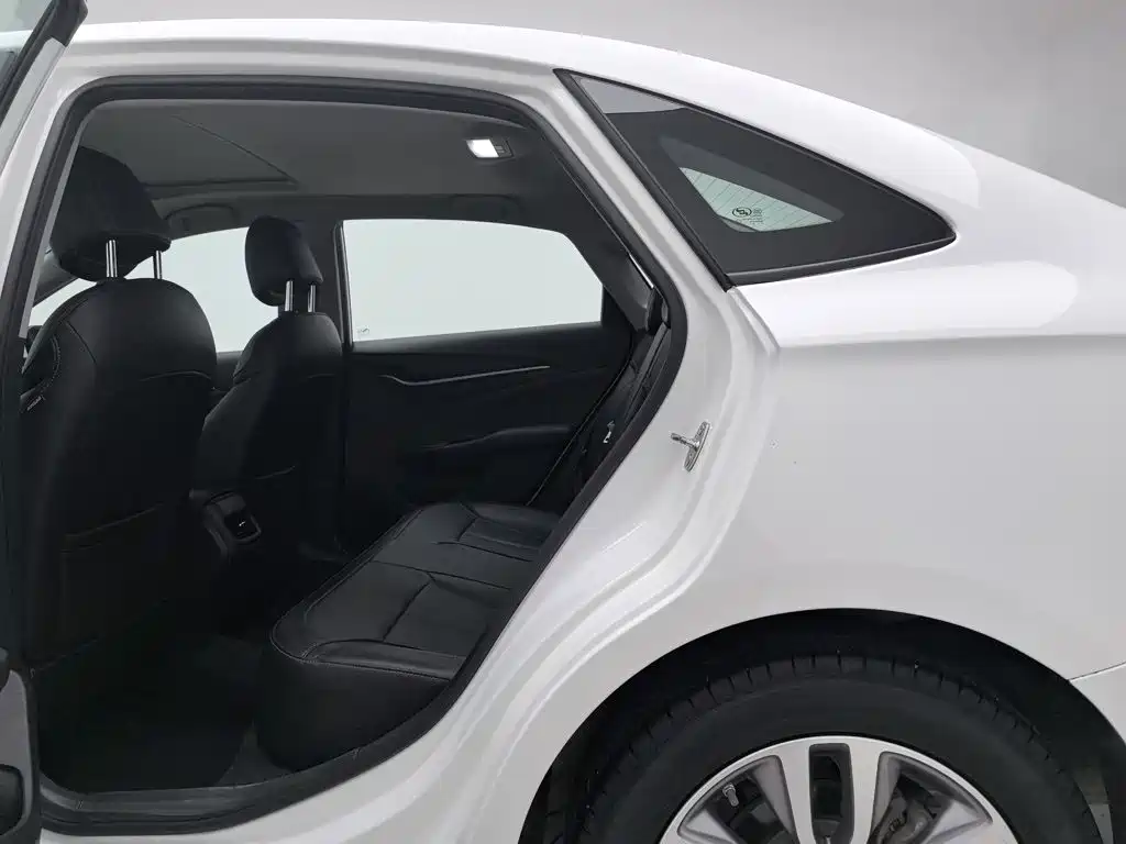 Buick Excelle GT 2019 — фото 15