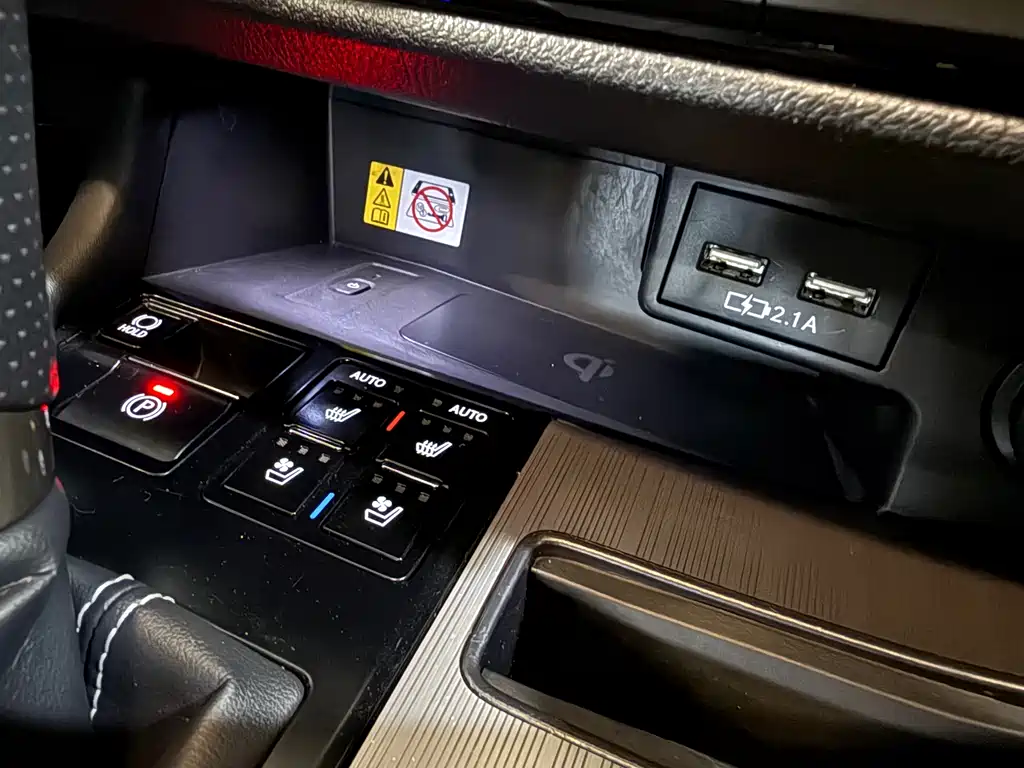 Lexus RX 2020 — фото 16