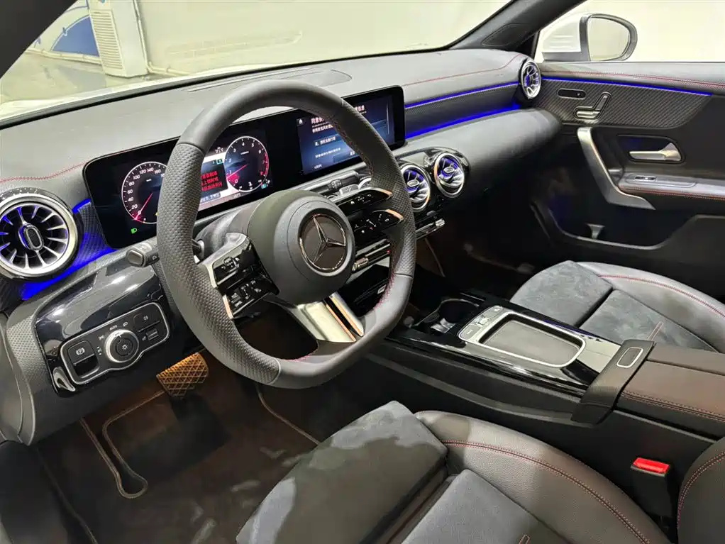Mercedes-Benz A-Class 2026 — фото 11