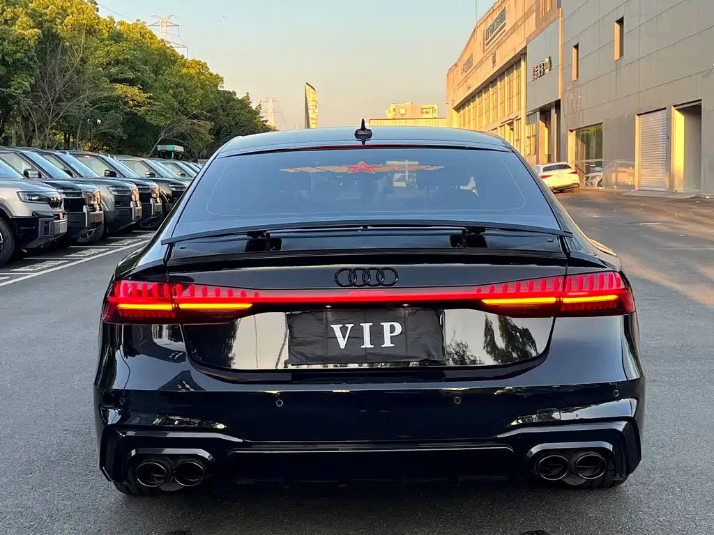 Audi A7 2023 — фото 21