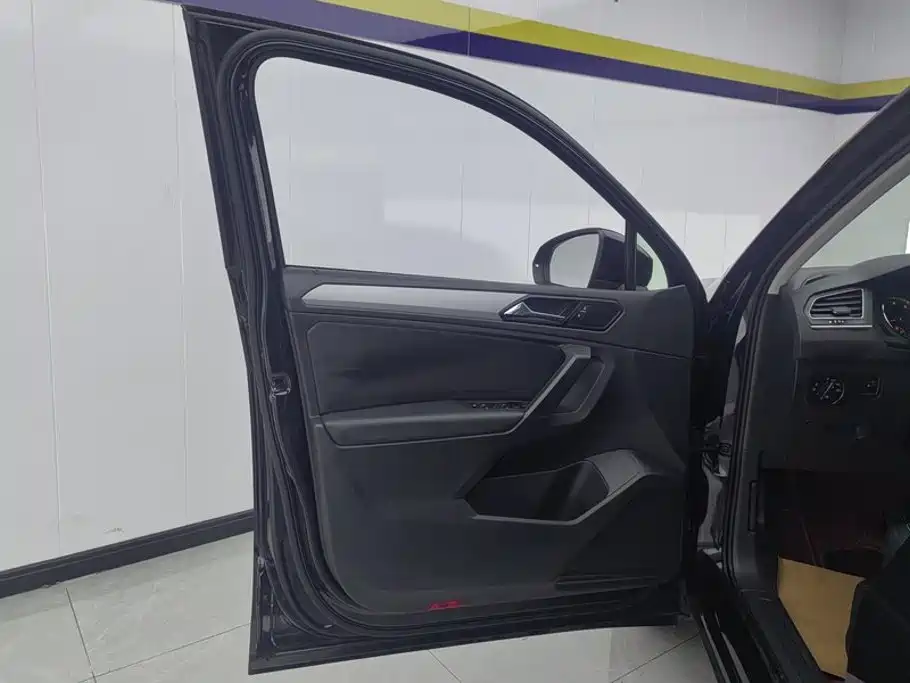 Volkswagen Tiguan L 2021