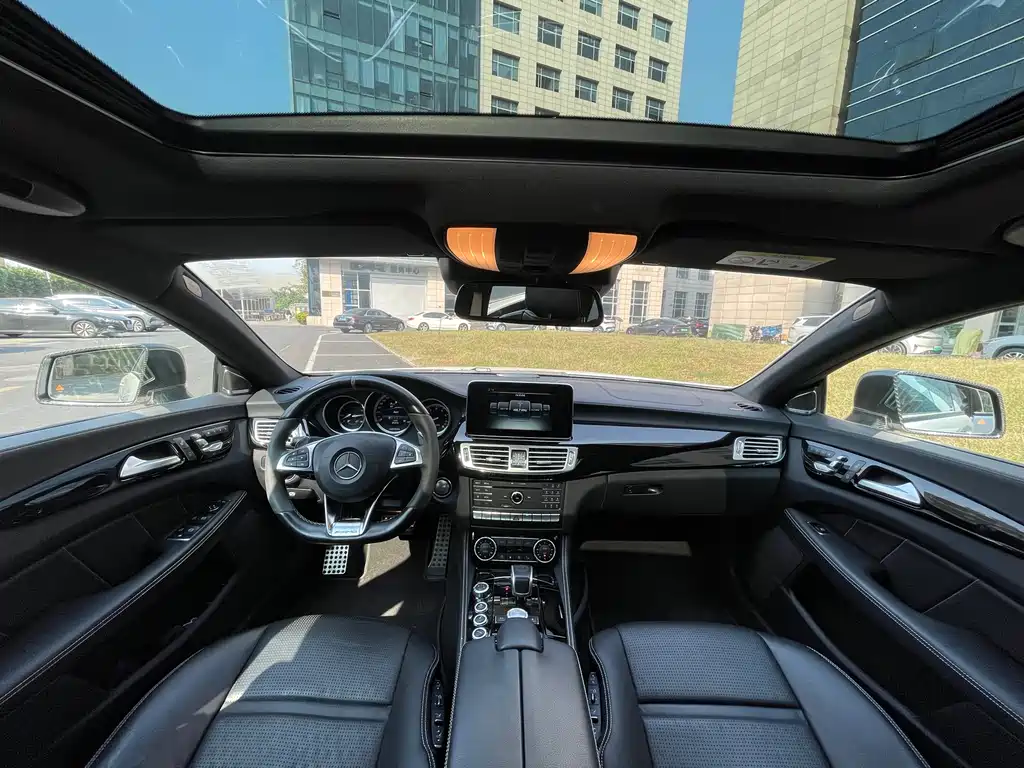 Mercedes-Benz CLS AMG 2015 — фото 15
