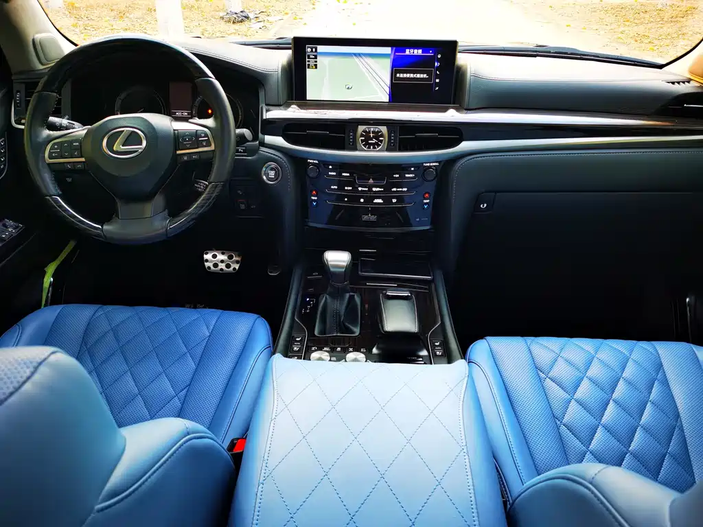 Lexus LX 2019 — фото 13