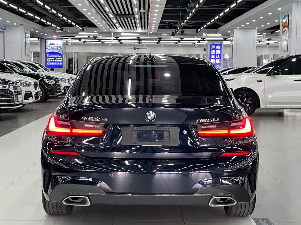 BMW 3 Series 2020 — фото 18