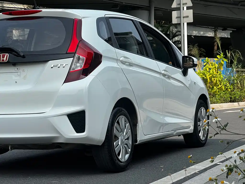 Honda Fit 2017 — фото 14