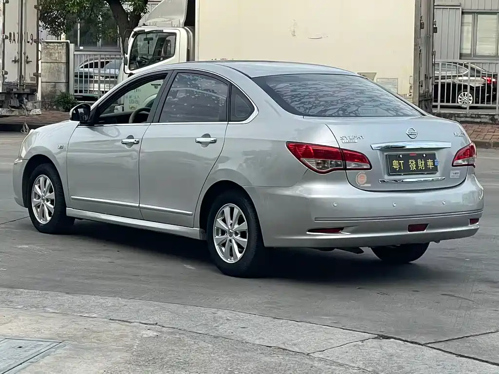 Nissan Sylphy 2017 — фото 8