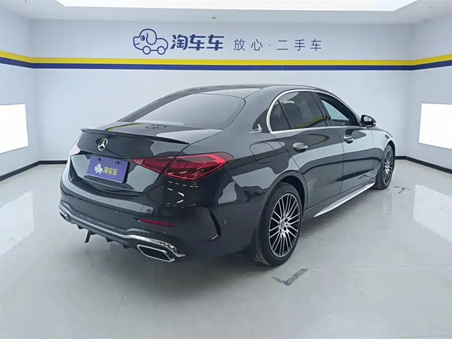 Mercedes-Benz C-Class 2023 — фото 3