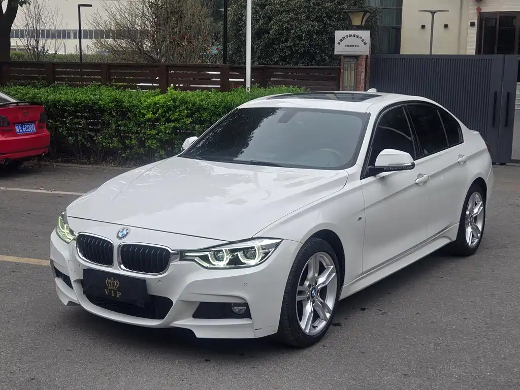 BMW 3 Series 2018 — фото 1