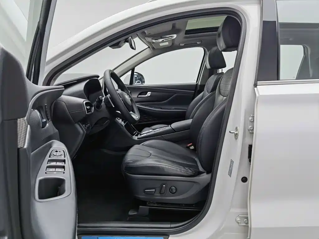 Hyundai Santa Fe 2021 — фото 10