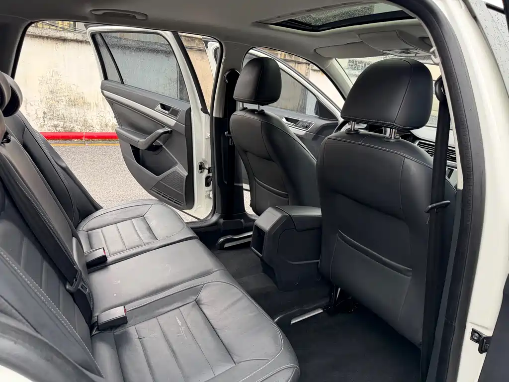 Volkswagen Gran Lavida 2018 — фото 11