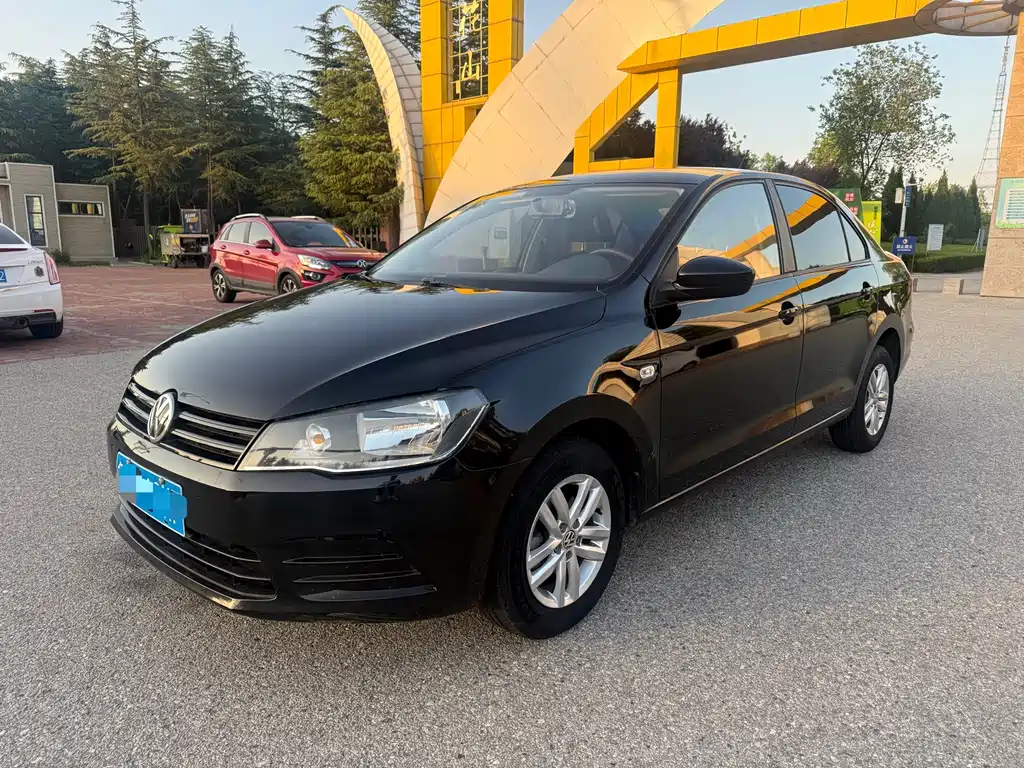 Volkswagen Jetta 2015 — фото 1