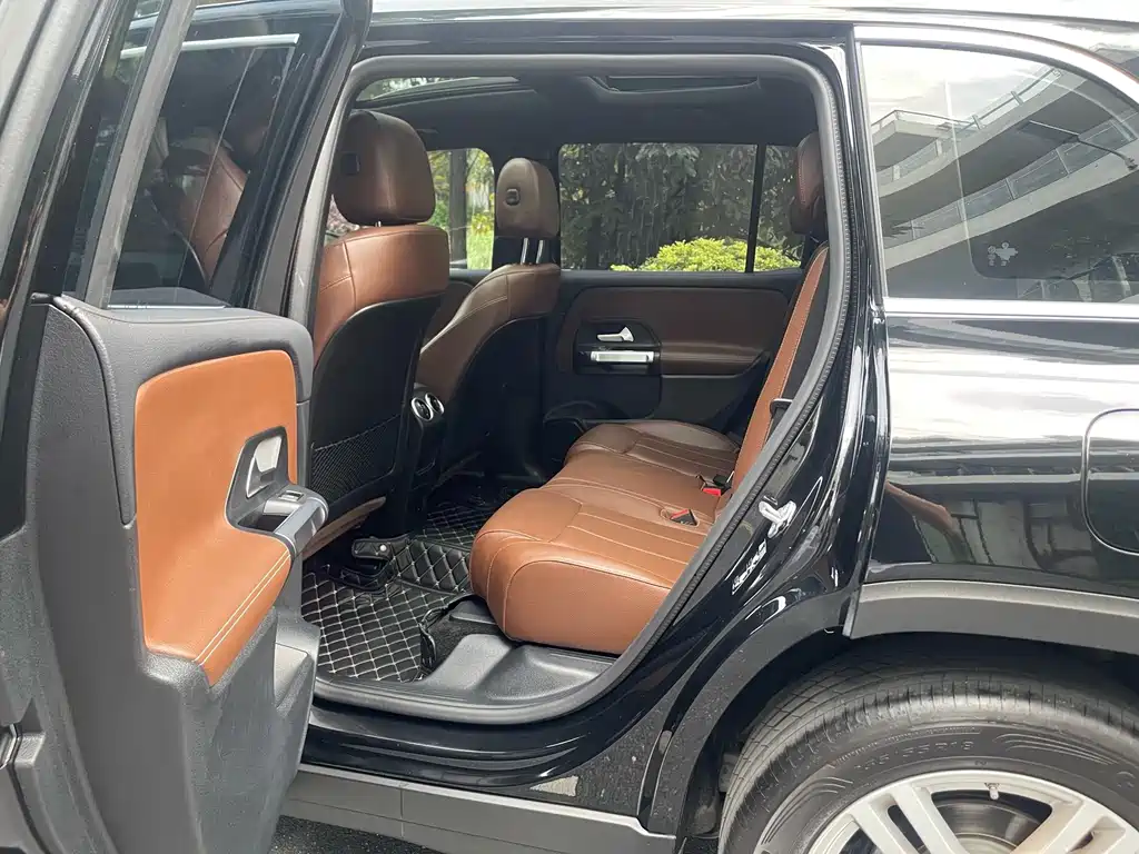 Mercedes-Benz GLB 2023 — фото 13