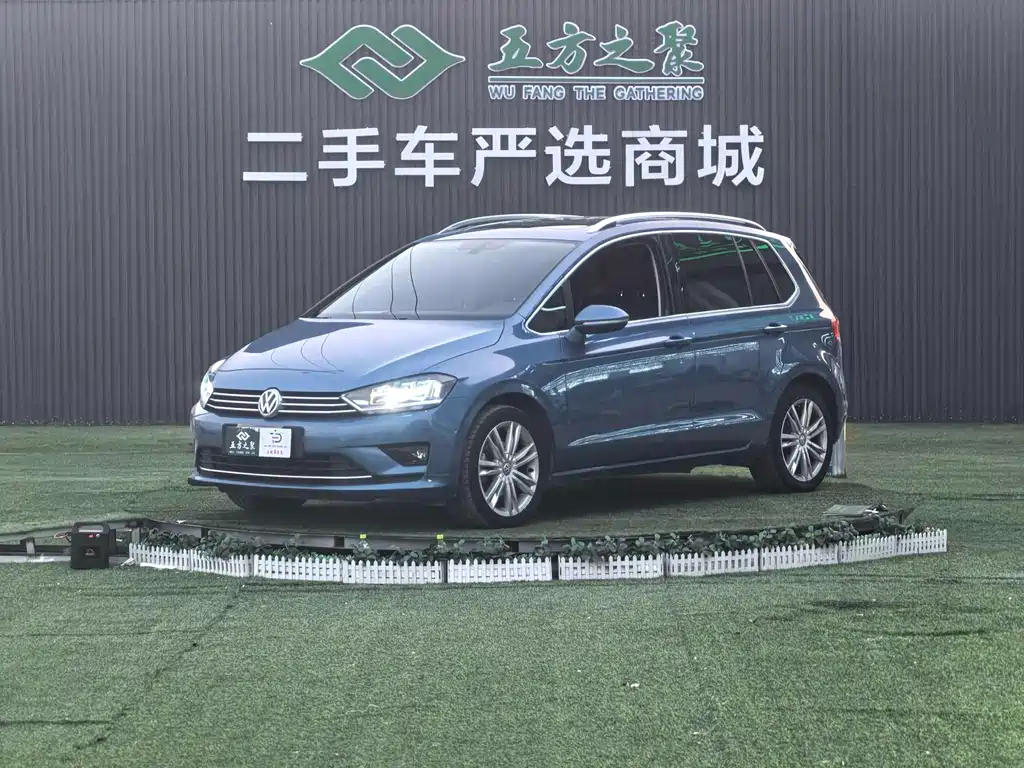Volkswagen Golf Sportsvan 2019 — фото 1
