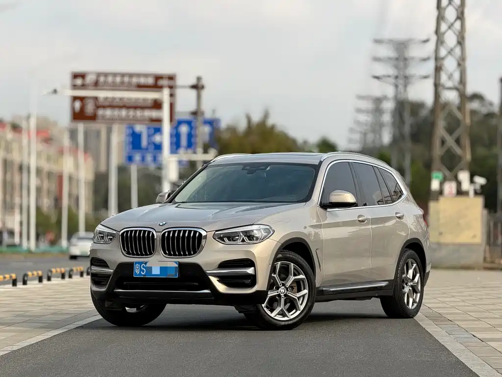 BMW X3 2021 — фото 1