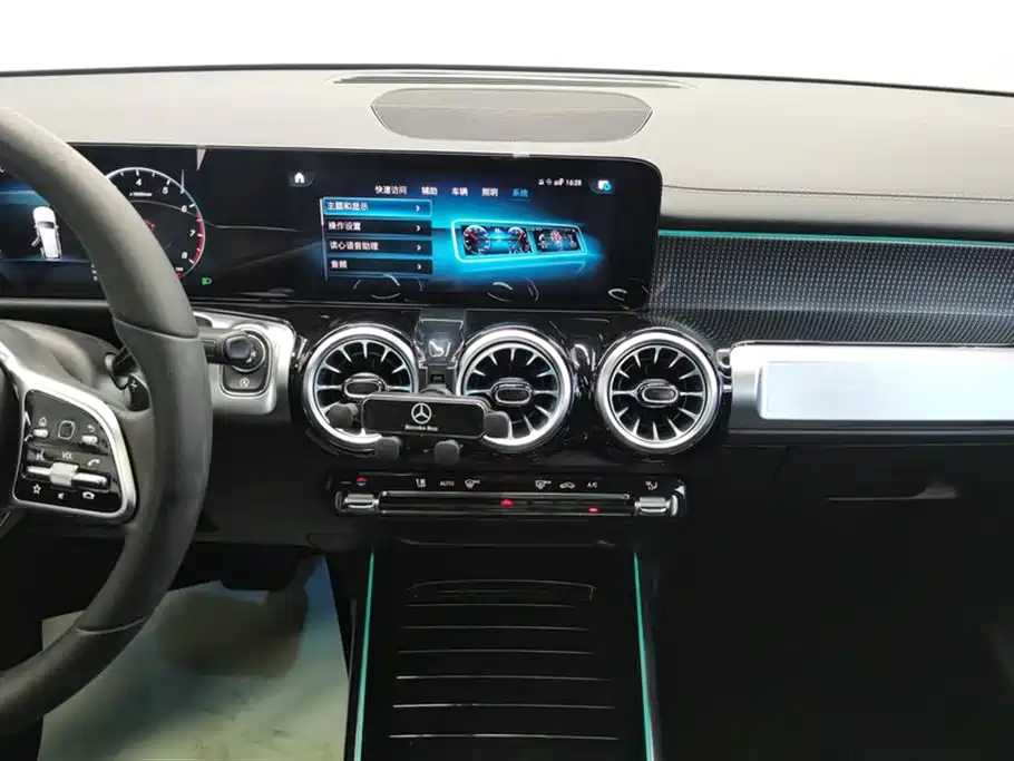 Mercedes-Benz GLB 2022 — фото 13