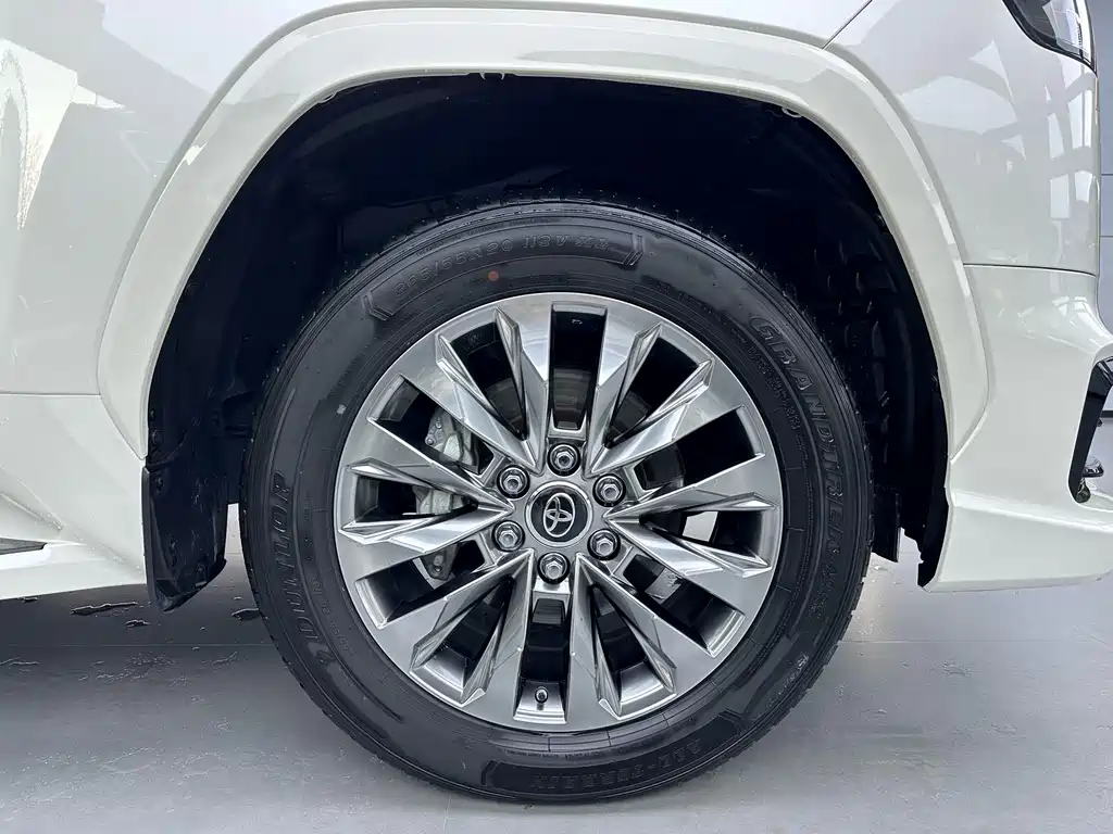 Toyota Land Cruiser 2025 — фото 23
