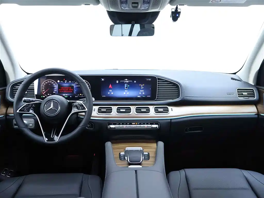 Mercedes-Benz GLE New Energy 2023 — фото 13