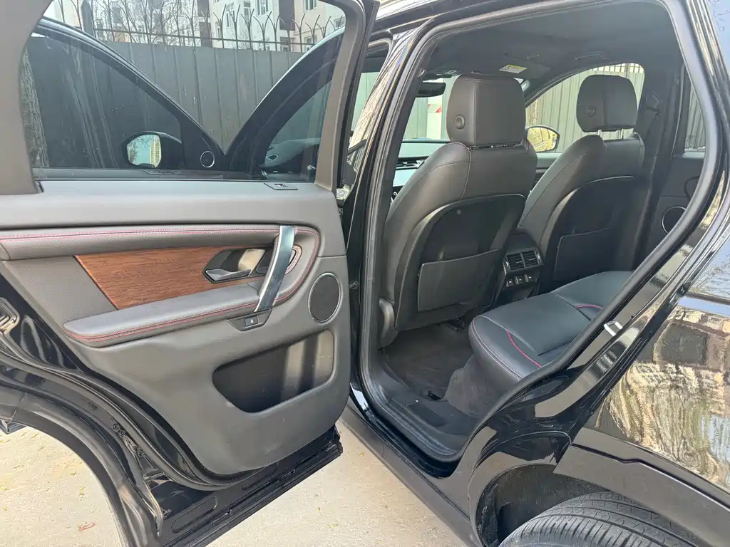 Land Rover Discovery Sport 2022 — фото 10