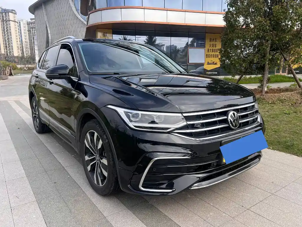Volkswagen Tiguan L 2022 — фото 2